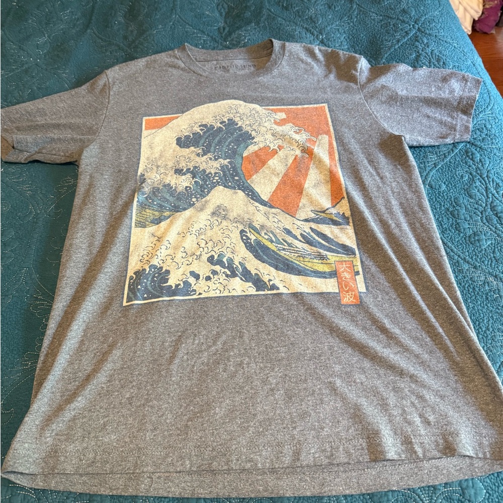 Gray Graphic T-Shirt with Wave Design